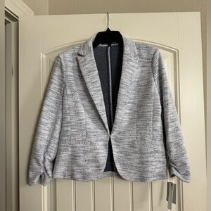 NWT Amanda + Chelsea light blue stretch blazer - Large